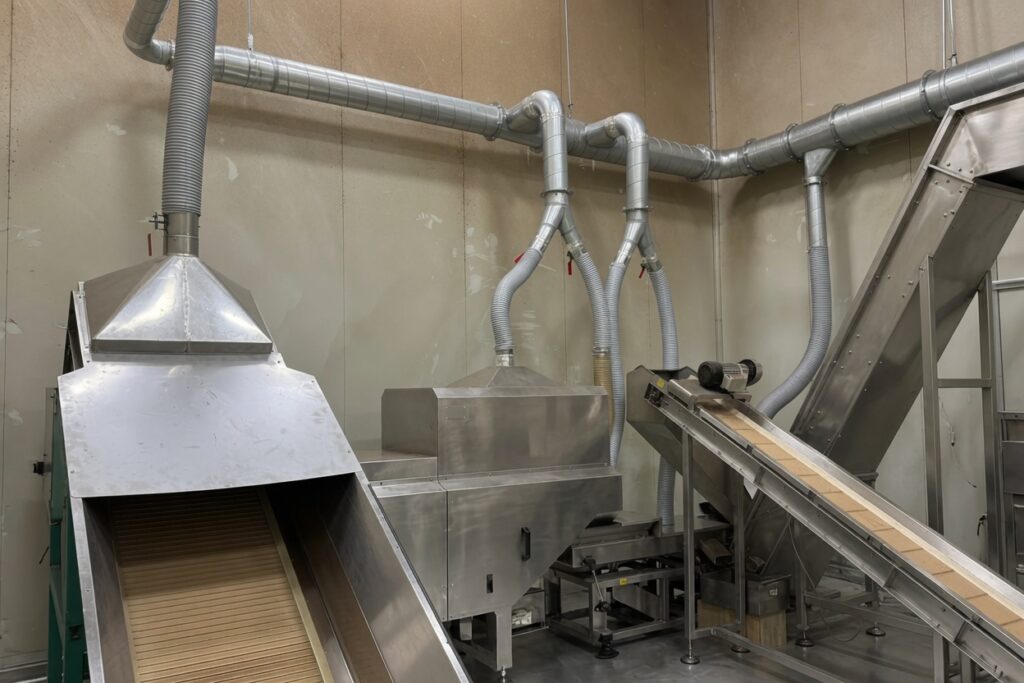茶葉分包生產線集塵系統全景 – 兩昌集塵機茶葉咖啡包裝粉塵控制設備